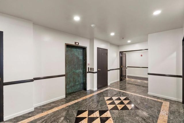 200 Sheridan Avenue 306, Palo Alto, CA 94306