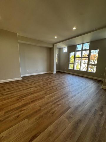 200 Sheridan Avenue 306, Palo Alto, CA 94306