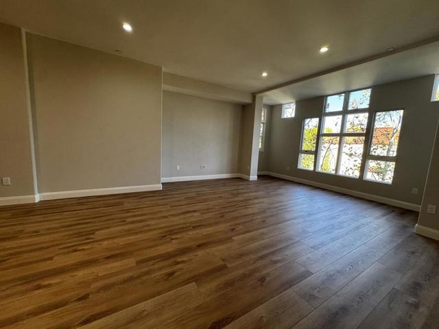 200 Sheridan Avenue 306, Palo Alto, CA 94306