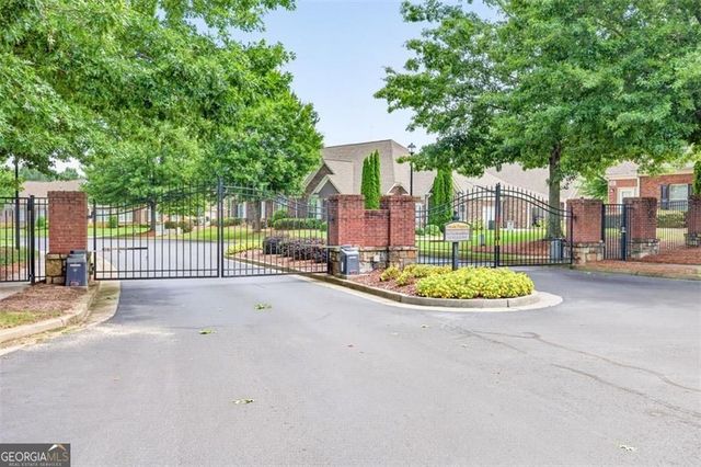3581 Lindenridge Drive, Buford, GA 30519