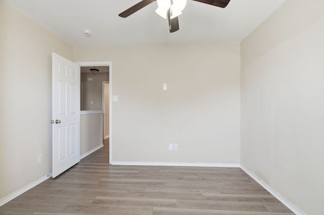 587 Lentisco Drive, Lancaster, TX 75146