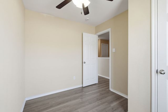 587 Lentisco Drive, Lancaster, TX 75146