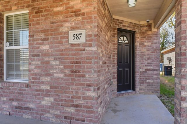 587 Lentisco Drive, Lancaster, TX 75146