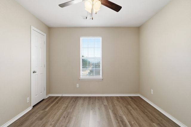 587 Lentisco Drive, Lancaster, TX 75146