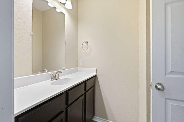 587 Lentisco Drive, Lancaster, TX 75146