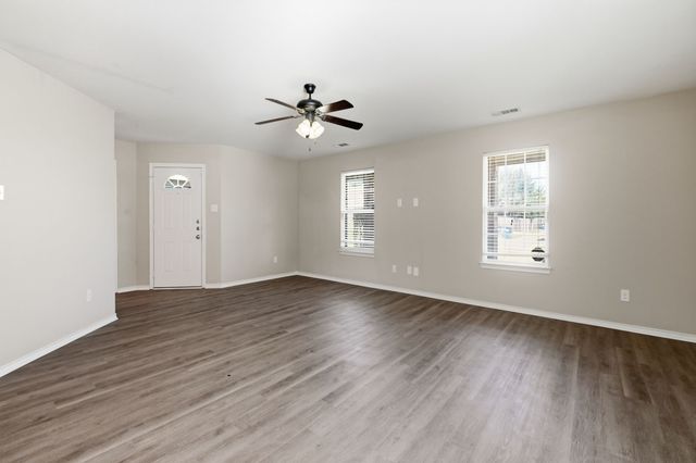 587 Lentisco Drive, Lancaster, TX 75146