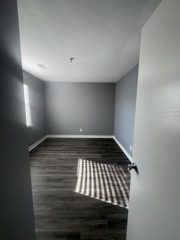 421 Redding Road 57, Lexington, KY 40517