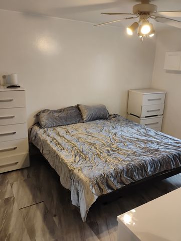 945 Commonwealth Court 4, Vernon Hills, IL 60061