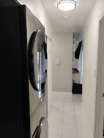 945 Commonwealth Court 4, Vernon Hills, IL 60061