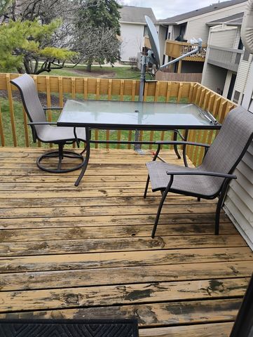 945 Commonwealth Court 4, Vernon Hills, IL 60061