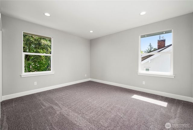 933 S Sprague Avenue, Tacoma, WA 98405