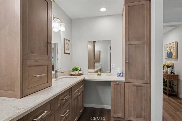9 Old Wood, Pomona, CA 91766