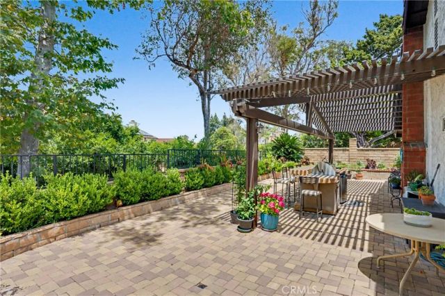 9 Old Wood, Pomona, CA 91766