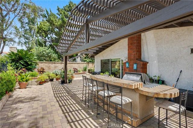 9 Old Wood, Pomona, CA 91766