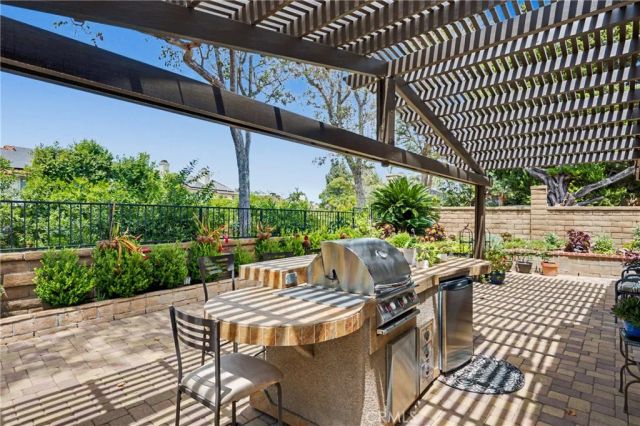 9 Old Wood, Pomona, CA 91766