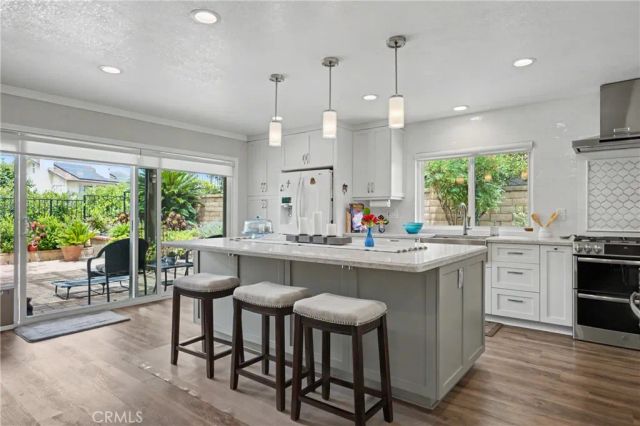 9 Old Wood, Pomona, CA 91766