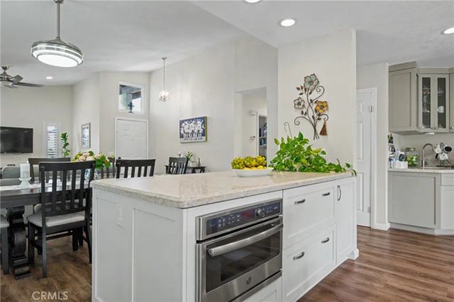 9 Old Wood, Pomona, CA 91766