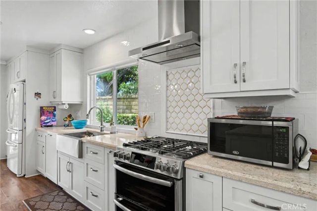 9 Old Wood, Pomona, CA 91766