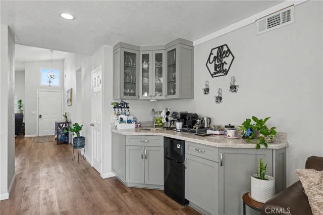 9 Old Wood, Pomona, CA 91766