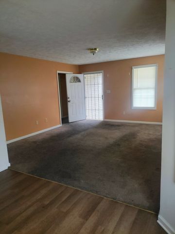 111 Rhea St, Jackson, TN 38301