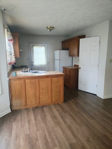 111 Rhea St, Jackson, TN 38301