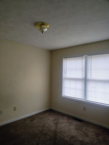 111 Rhea St, Jackson, TN 38301