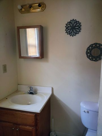 111 Rhea St, Jackson, TN 38301