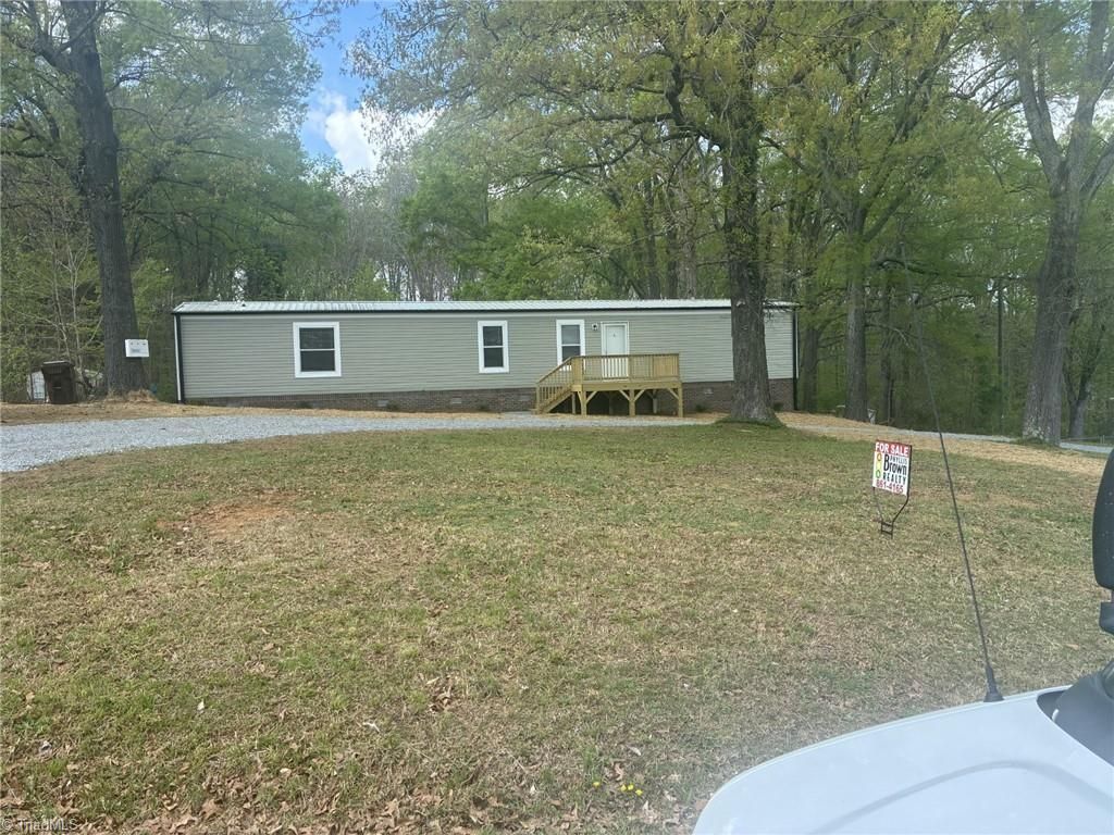 4253 Fairwood Drive, Trinity, NC 27370