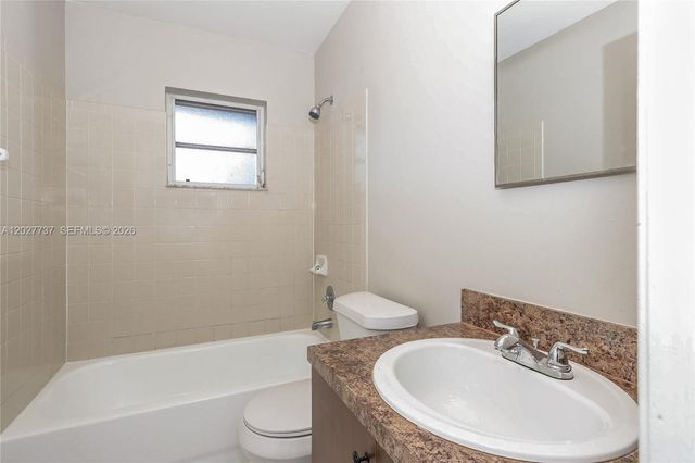5200 Blueberry Hill Avenue, Lake Worth, FL 33463
