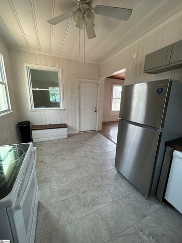 229 Grandview Drive, Spartanburg, SC 29303