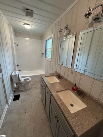 229 Grandview Drive, Spartanburg, SC 29303