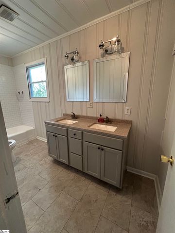 229 Grandview Drive, Spartanburg, SC 29303