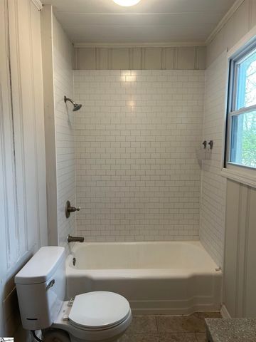 229 Grandview Drive, Spartanburg, SC 29303