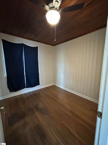 229 Grandview Drive, Spartanburg, SC 29303