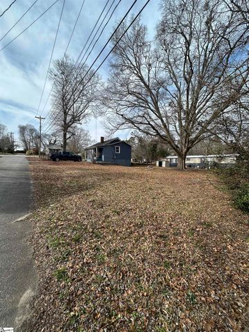 229 Grandview Drive, Spartanburg, SC 29303