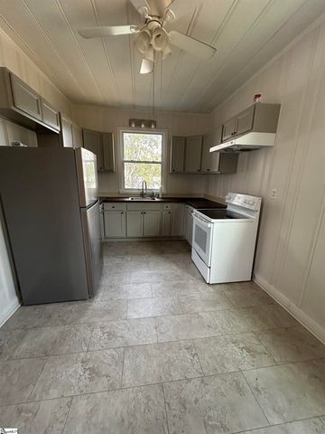 229 Grandview Drive, Spartanburg, SC 29303