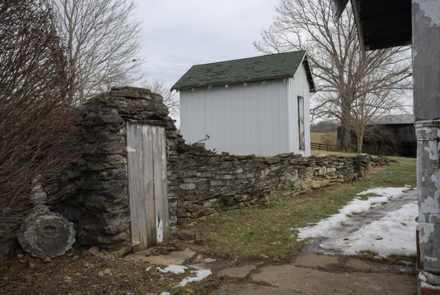 1065 Moorefield Road, Carlisle, KY 40311