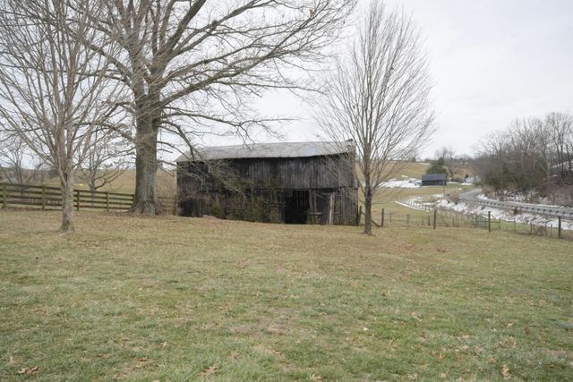 1065 Moorefield Road, Carlisle, KY 40311