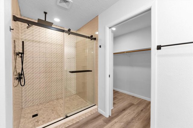 128 E Park Drive, Conroe, TX 77356