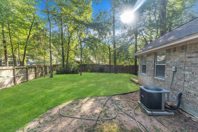 128 E Park Drive, Conroe, TX 77356