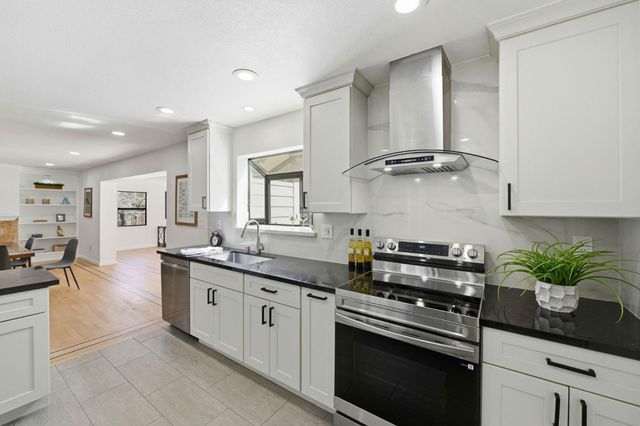 952 Vernie Court, Cupertino, CA 95014