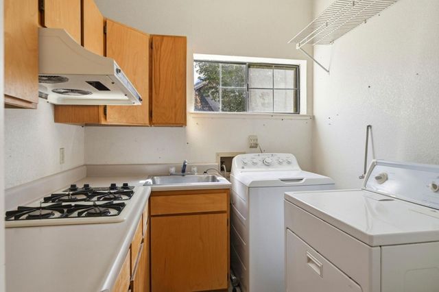 952 Vernie Court, Cupertino, CA 95014