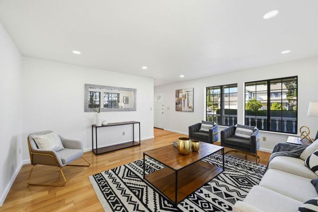 952 Vernie Court, Cupertino, CA 95014