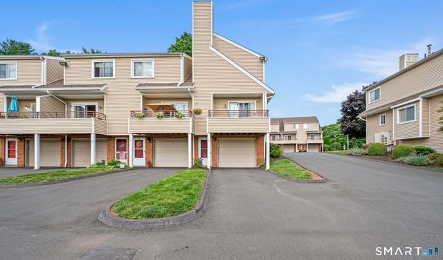 1561 East Main Street 10, Meriden, CT 06450