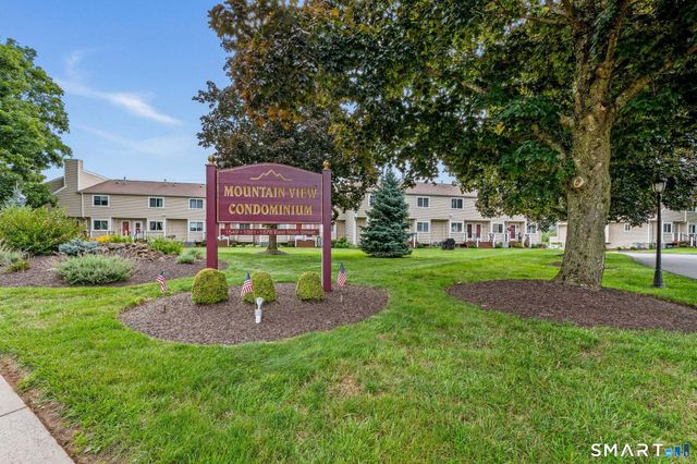 1561 East Main Street 10, Meriden, CT 06450