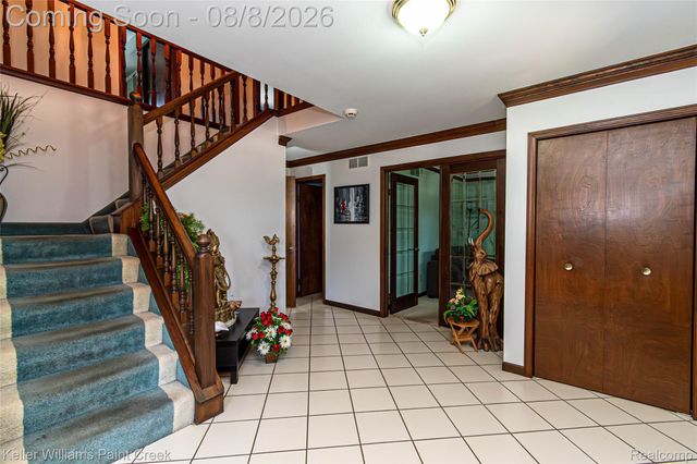 22577 Shadowglen Drive, Farmington Hills, MI 48335