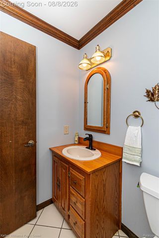 22577 Shadowglen Drive, Farmington Hills, MI 48335