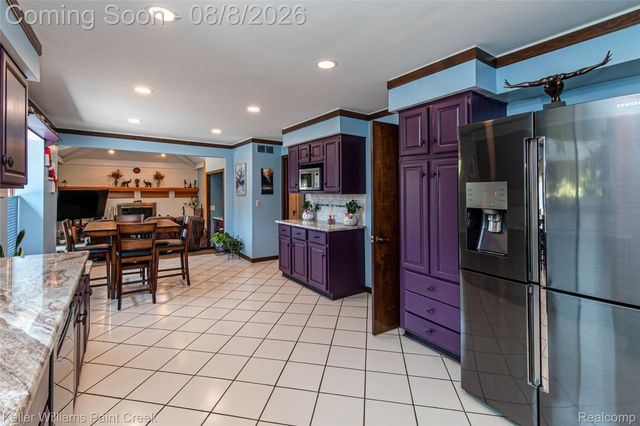 22577 Shadowglen Drive, Farmington Hills, MI 48335