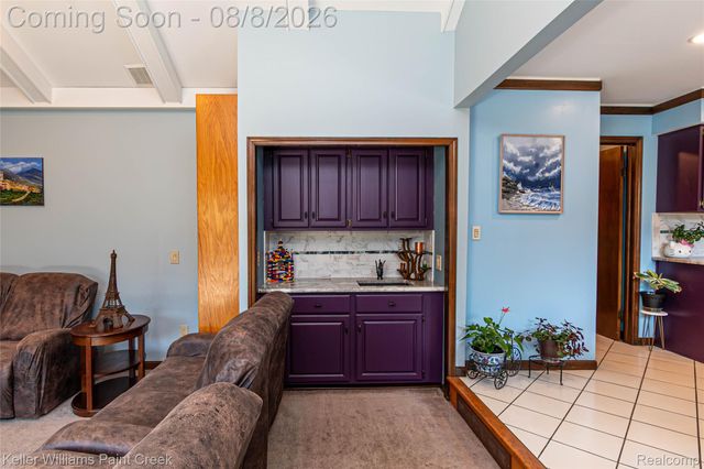 22577 Shadowglen Drive, Farmington Hills, MI 48335