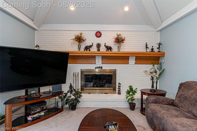 22577 Shadowglen Drive, Farmington Hills, MI 48335
